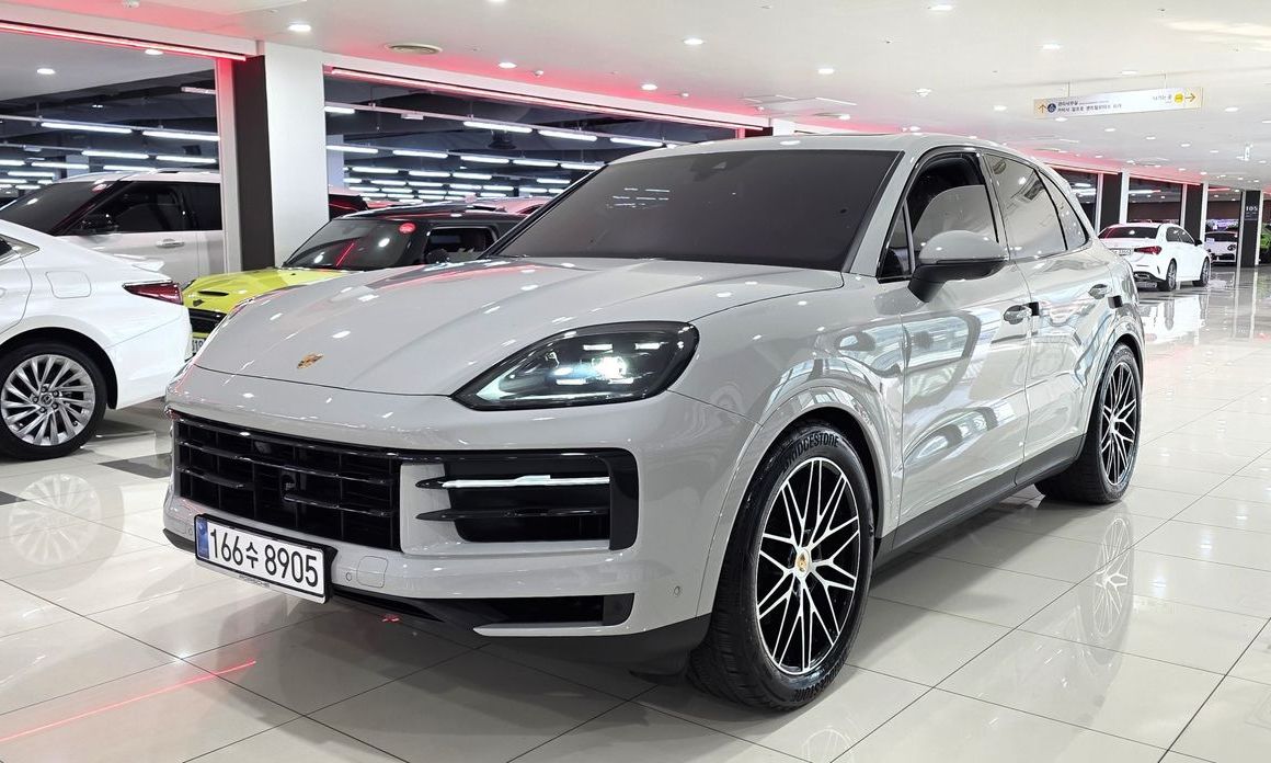 Porsche Cayenne 2025