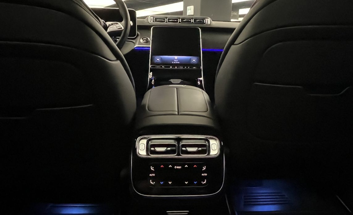 Mercedes-Benz S-Class 2025