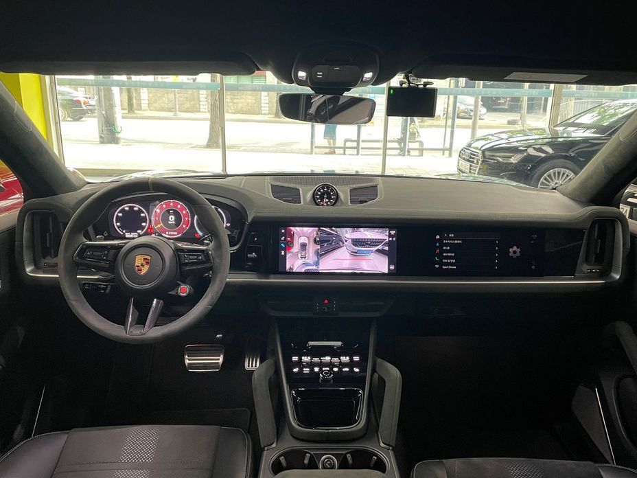 Porsche Cayenne 2024