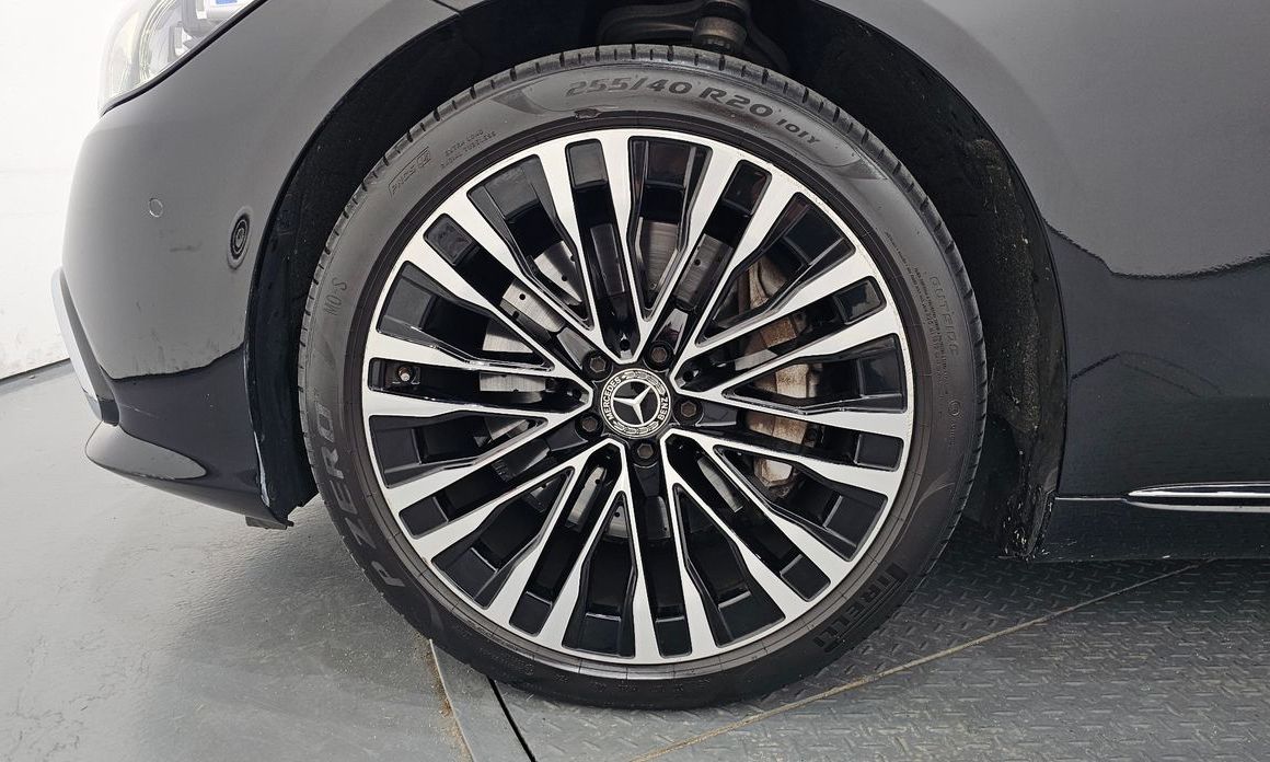 Mercedes-Benz S-Class 2023
