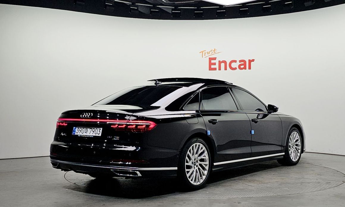 Audi A8 2021