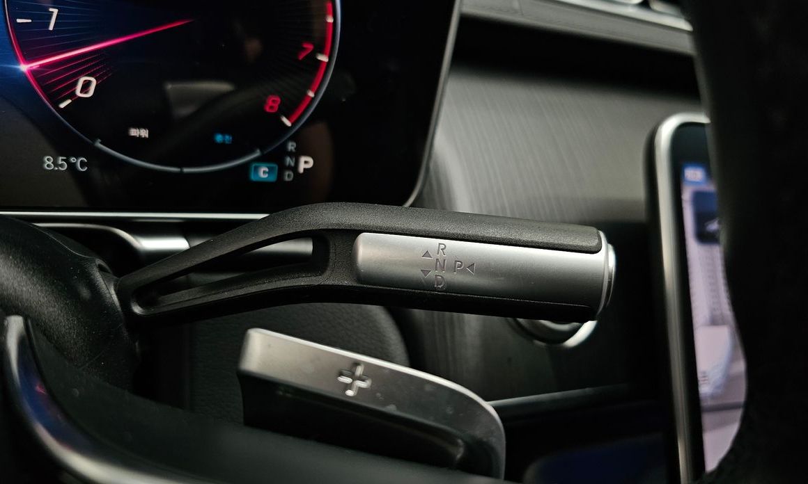 Mercedes-Benz S-Class 2023