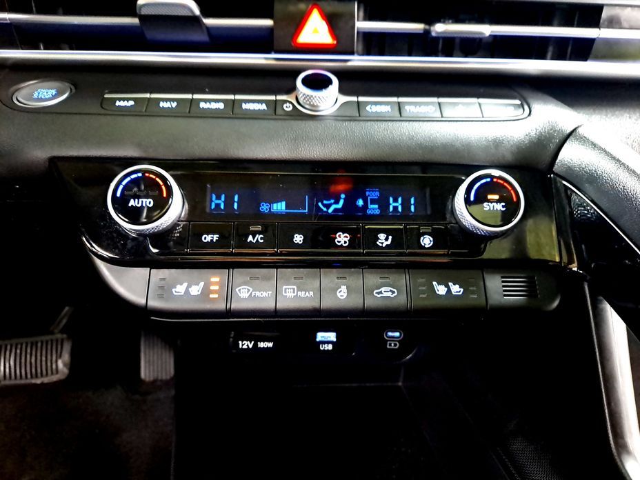 Hyundai AVANTE 2024