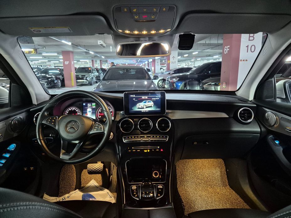 Mercedes-Benz GLC-Class 2019