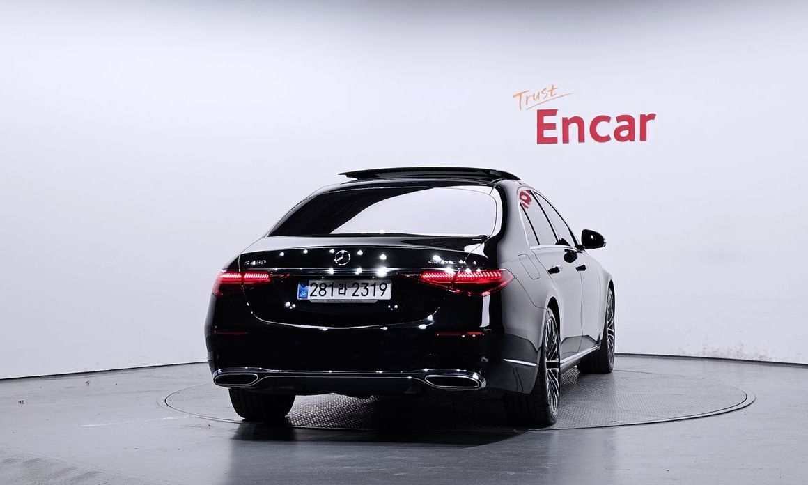 Mercedes-Benz S-Class 2023