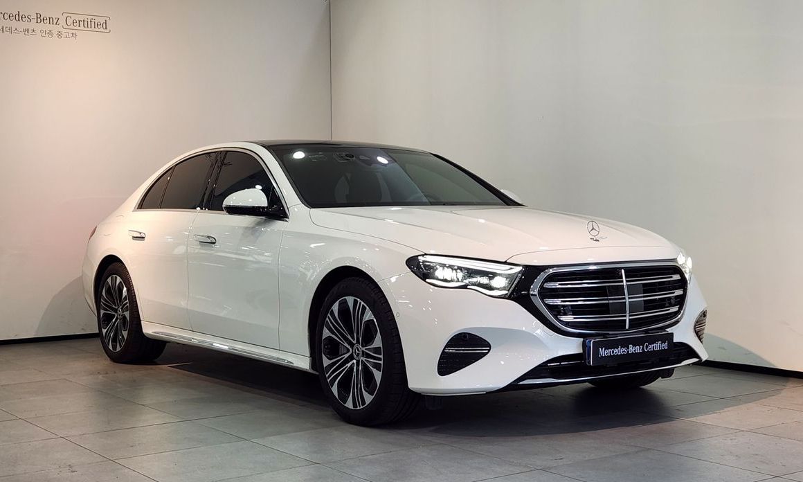 Mercedes-Benz E-Class 2025