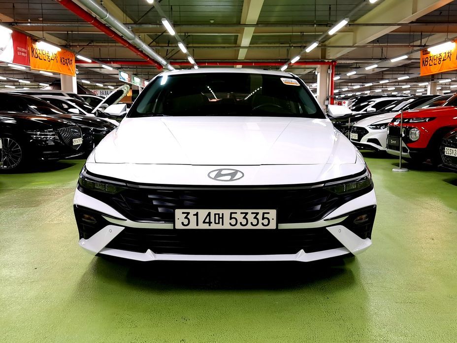 Hyundai AVANTE 2024