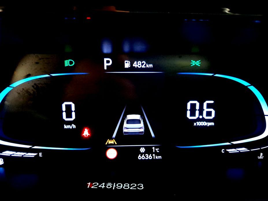 Hyundai AVANTE 2024