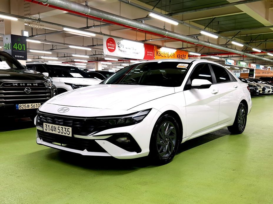 Hyundai AVANTE 2024