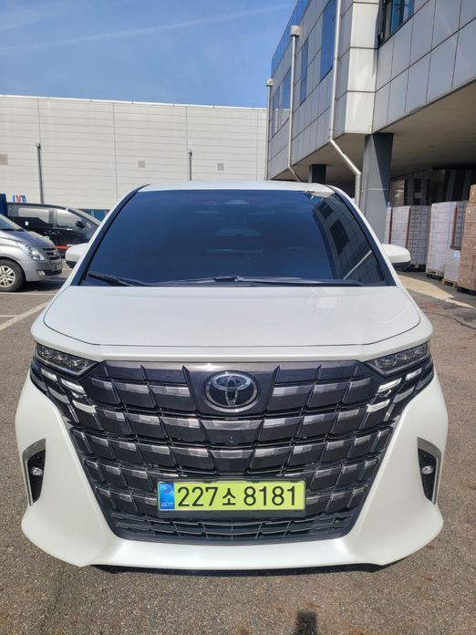 Toyota Alphard 2025