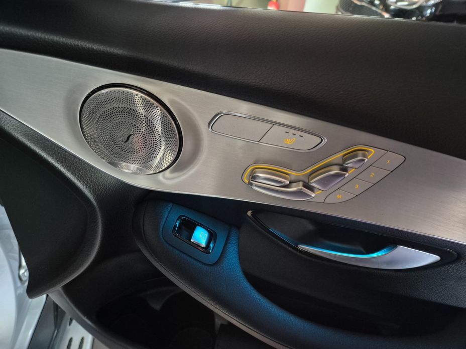 Mercedes-Benz GLC-Class 2019