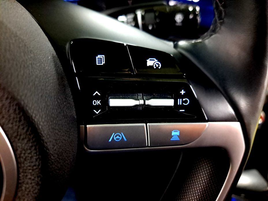 Hyundai AVANTE 2024