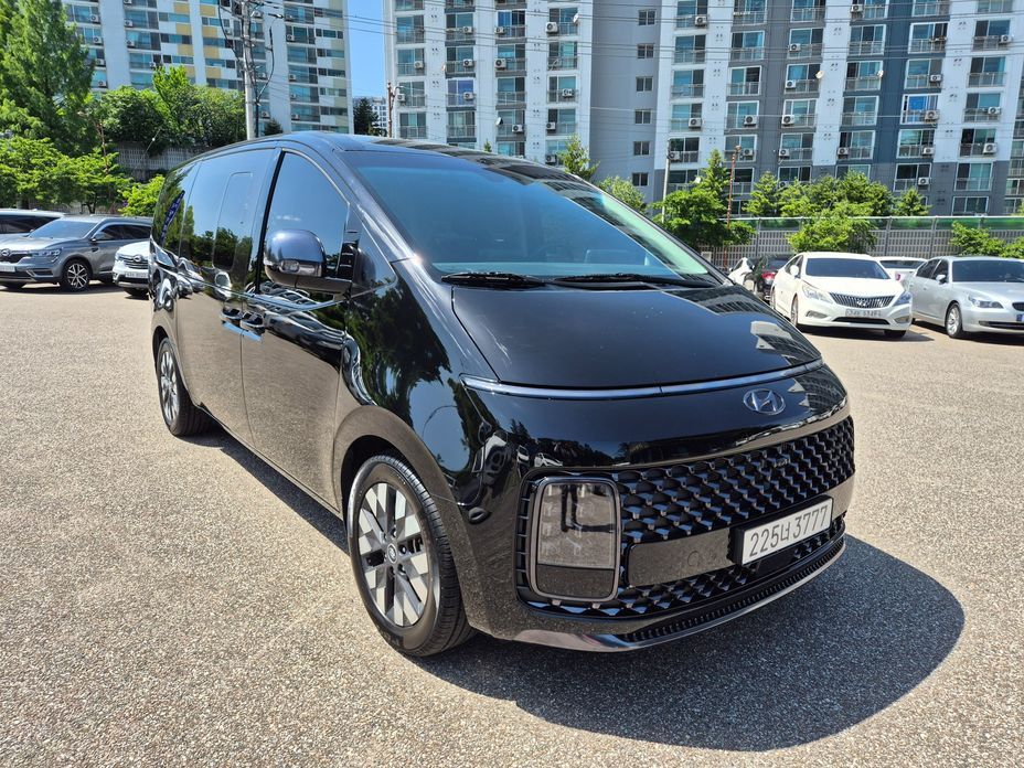 Hyundai Staria 2023