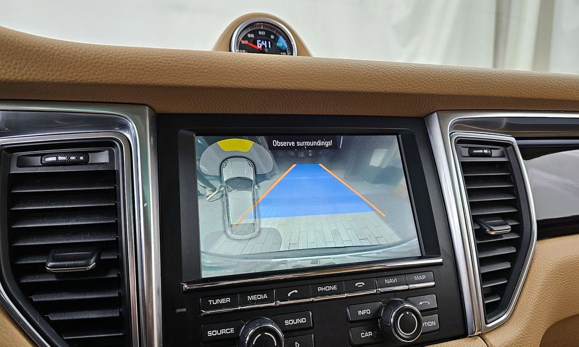 Porsche Macan 2015