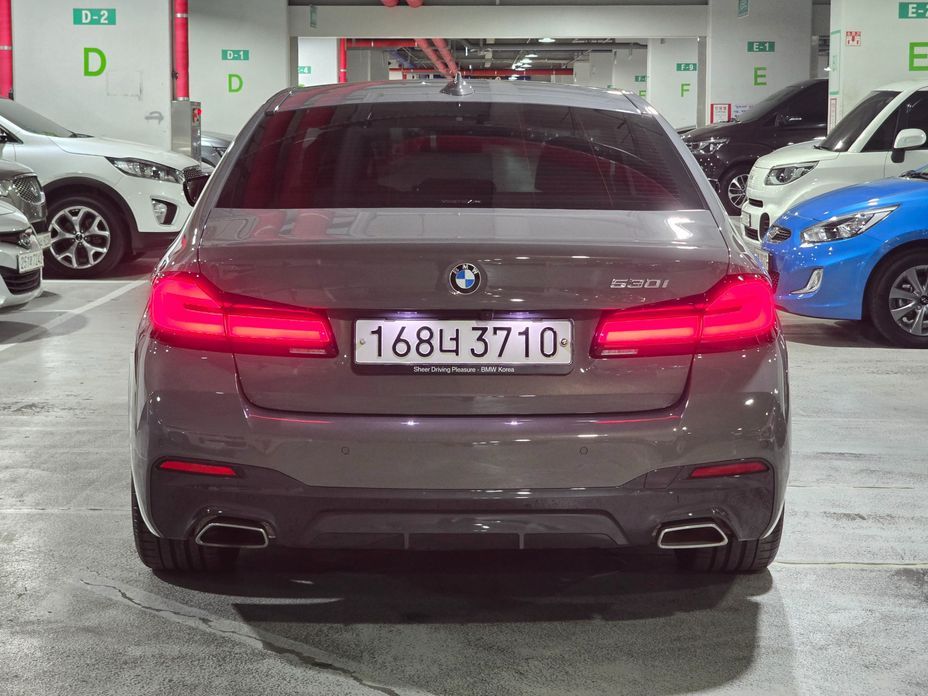 BMW 5-Series 2022