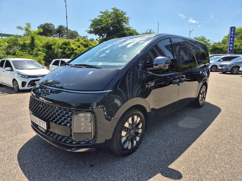 Hyundai Staria 2023
