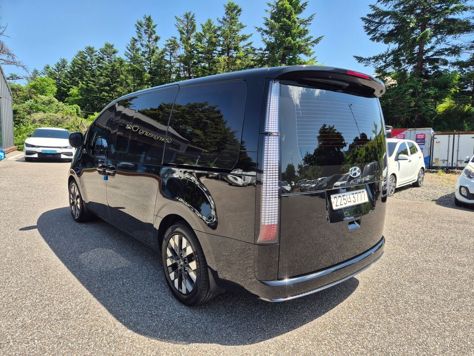 Hyundai Staria 2023