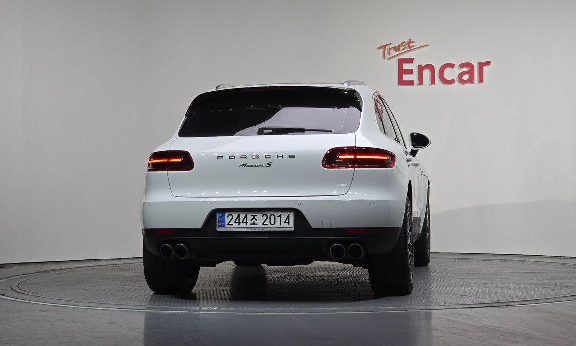 Porsche Macan 2015