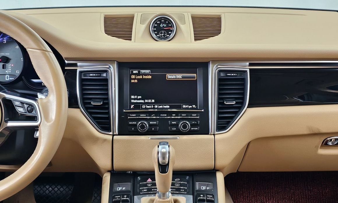 Porsche Macan 2015