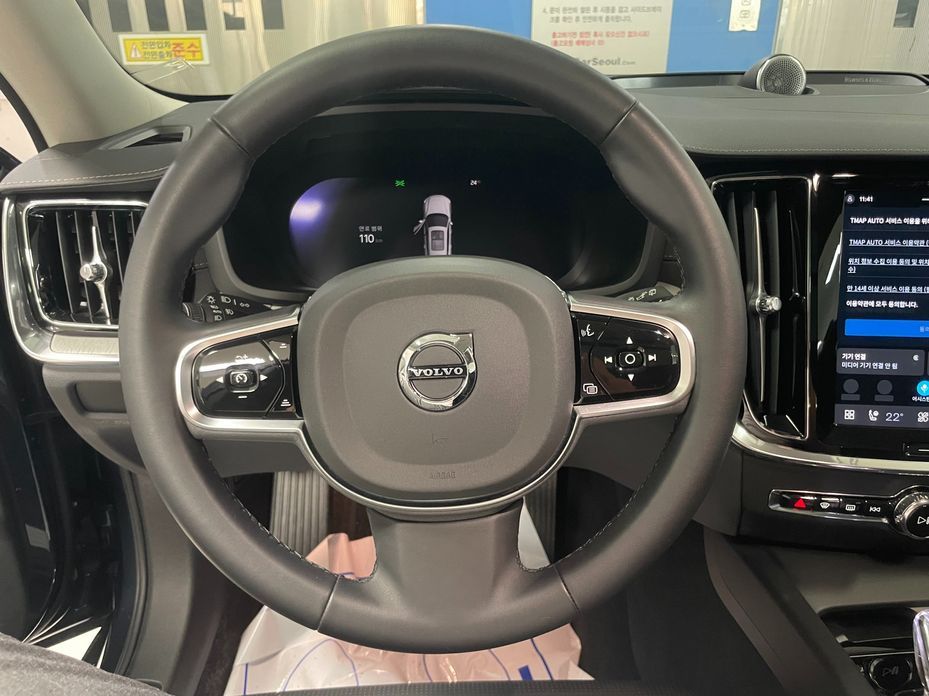 Volvo V60 2024