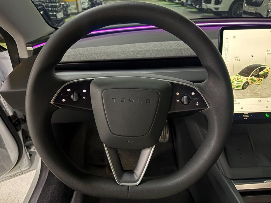 Tesla Model 3 2024