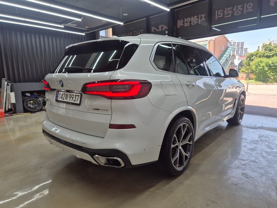 BMW X5 2023