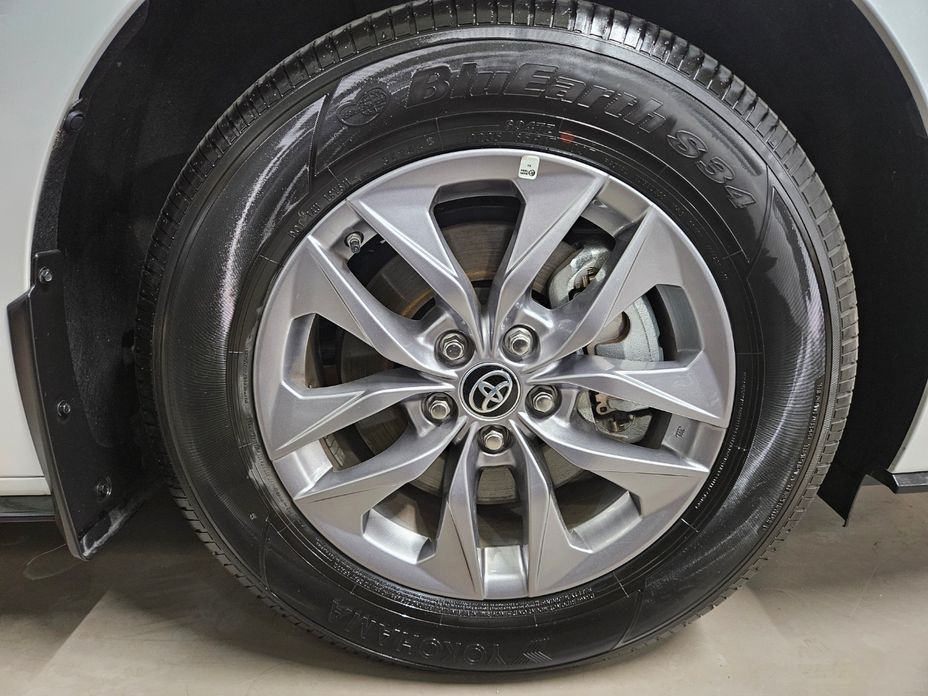 Toyota Sienna 2025