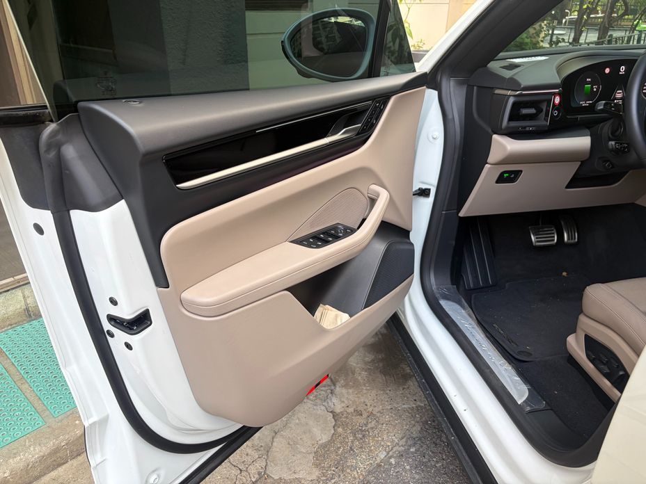 Porsche Macan 2025
