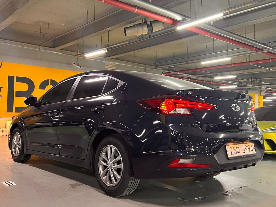 Hyundai AVANTE 2019