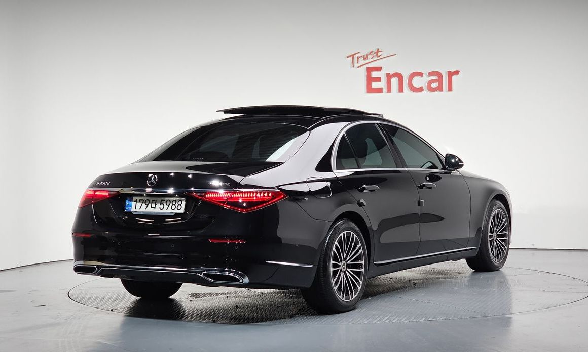 Mercedes-Benz S-Class 2021