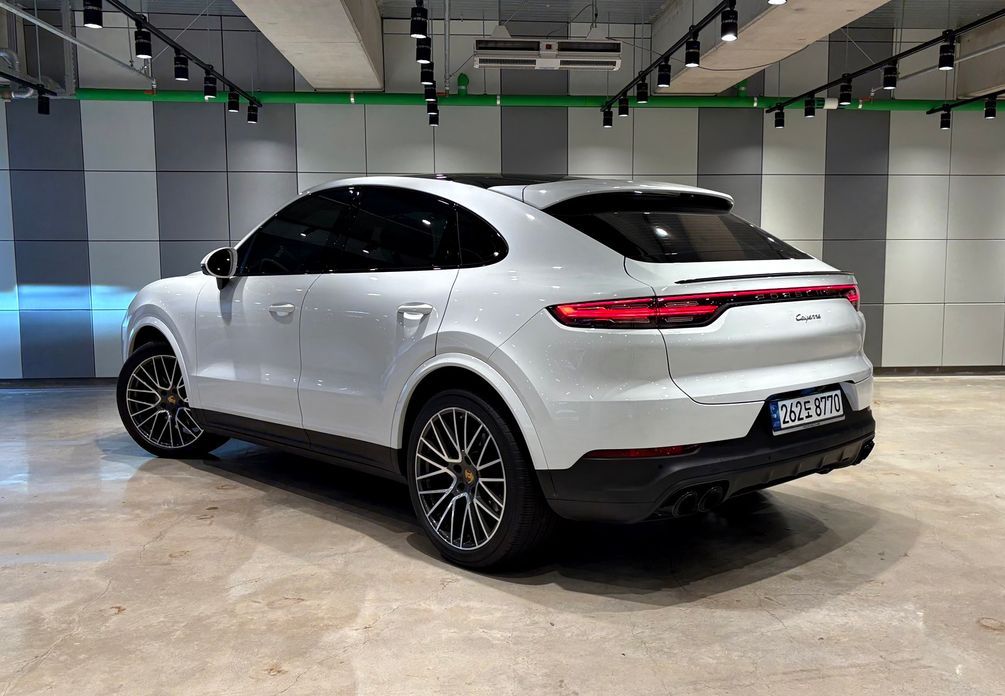 Porsche Cayenne 2021
