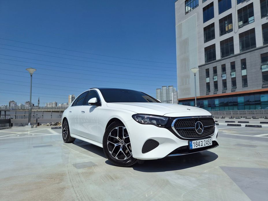 Mercedes-Benz E-Class 2025