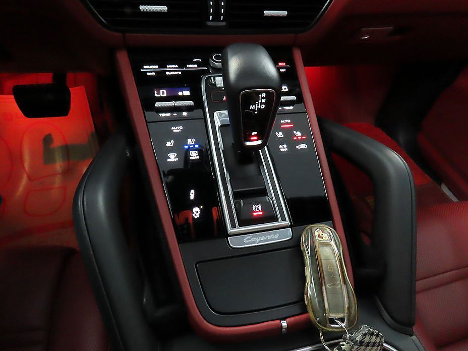 Porsche Cayenne 2023