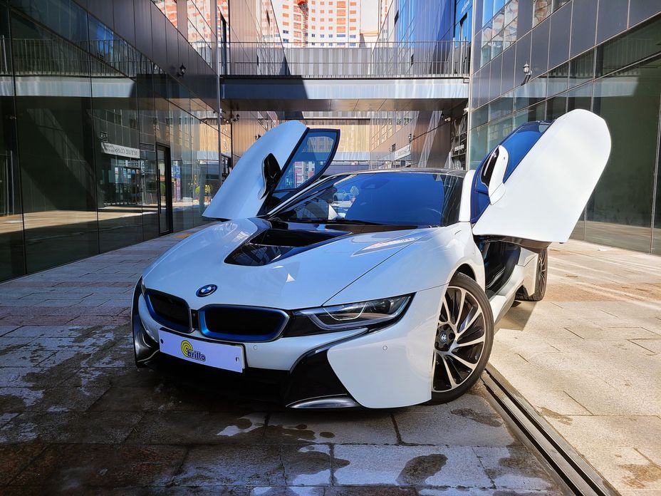 BMW i8 2016