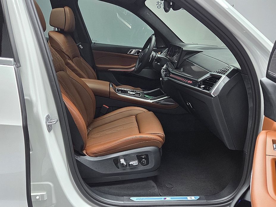 BMW X7 2025