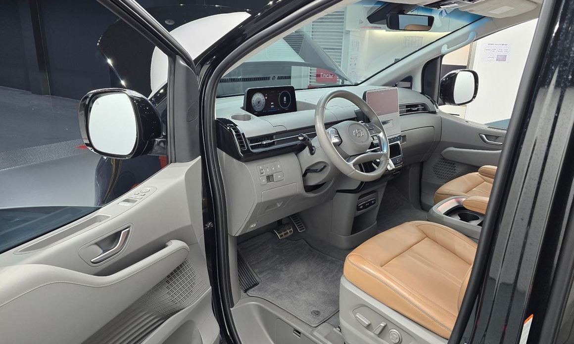 Hyundai Staria 2022
