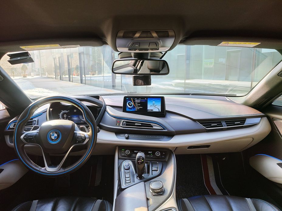BMW i8 2016