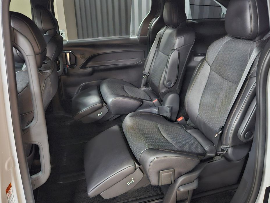 Toyota Sienna 2025