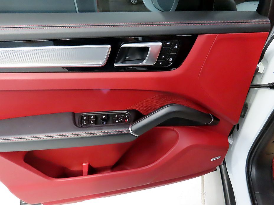 Porsche Cayenne 2023