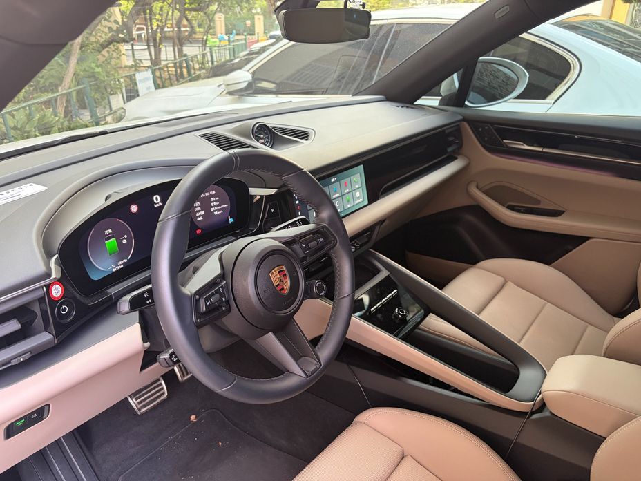 Porsche Macan 2025