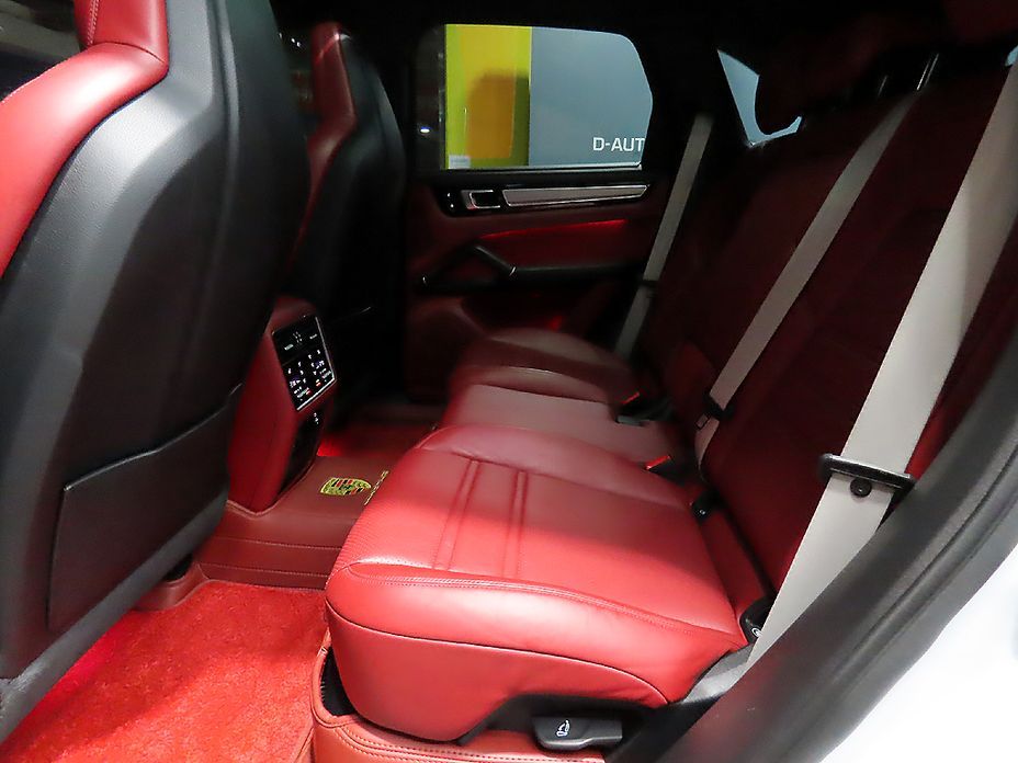 Porsche Cayenne 2023