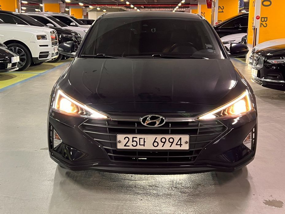 Hyundai AVANTE 2019