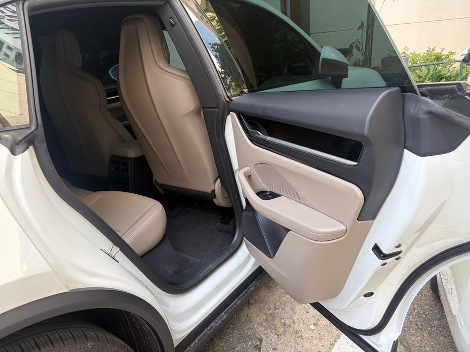 Porsche Macan 2025