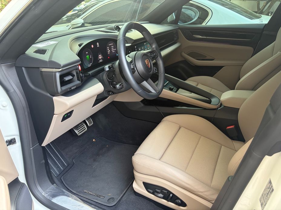 Porsche Macan 2025