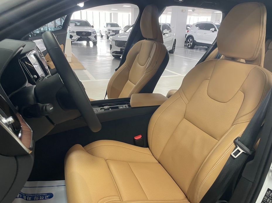 Volvo V60 2026