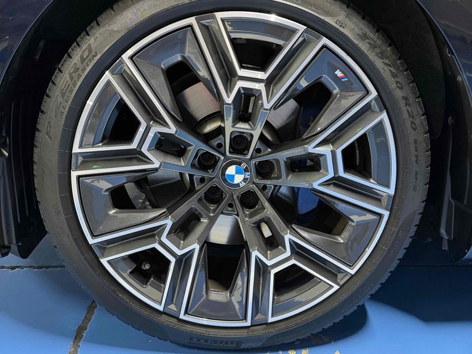 BMW 5-Series 2026