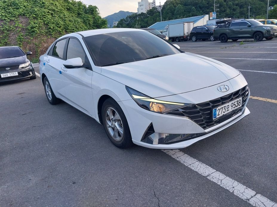 Hyundai AVANTE 2021