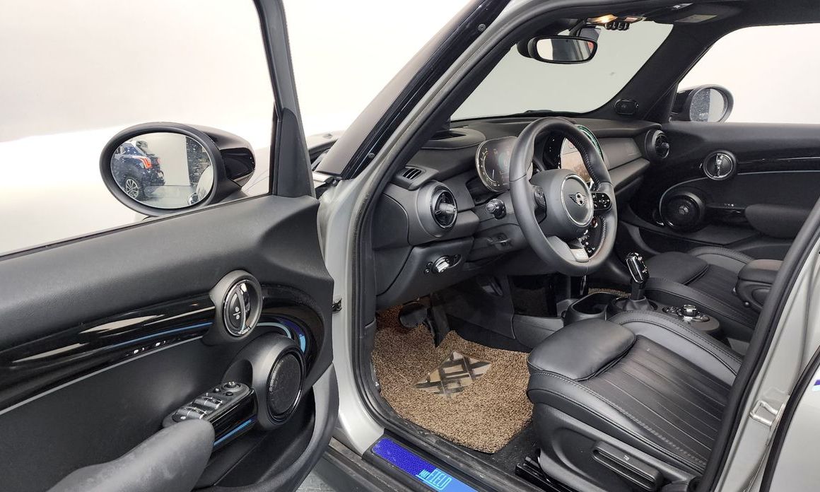 Mini Cooper 2024