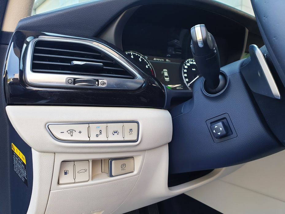 Genesis EQ900 2018