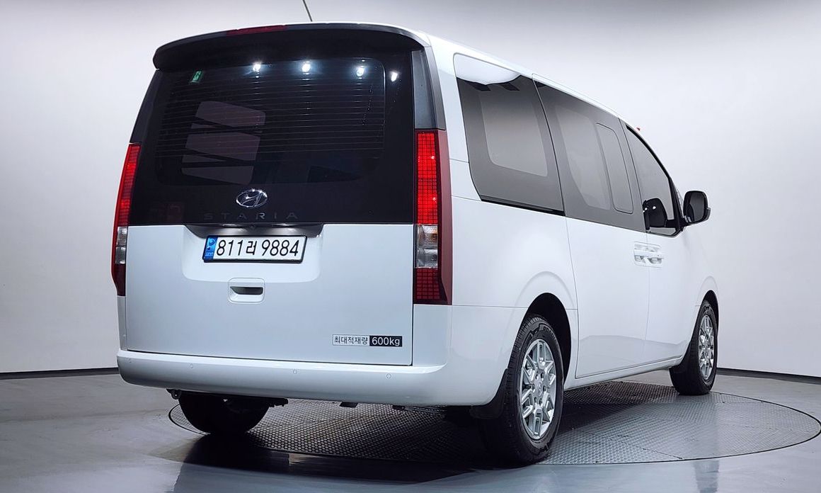 Hyundai Staria 2023